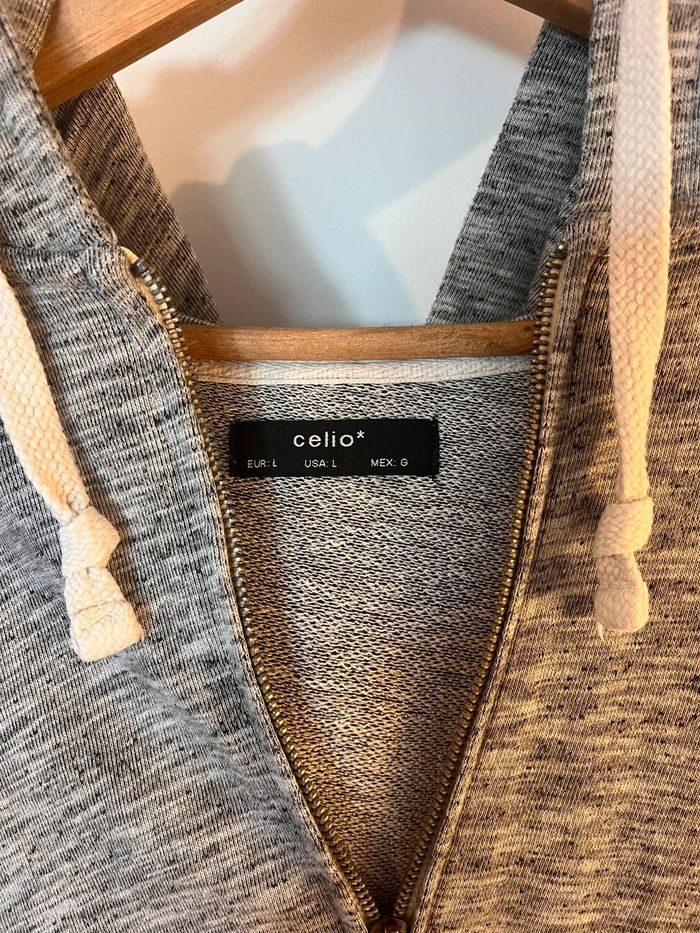 Veste à capuche grise - photo numéro 2