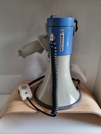 Mégaphone monacor