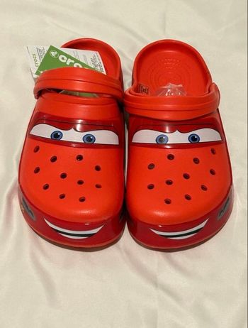 Crocs cars flashmcqueen