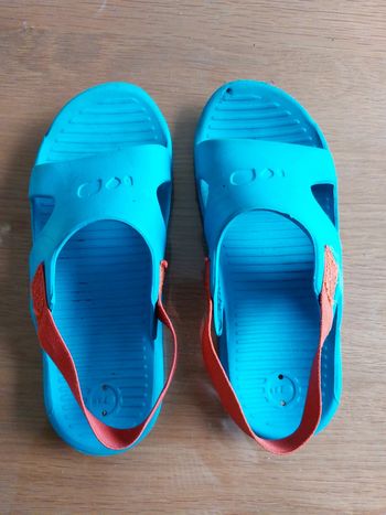 Claquettes de piscine 31-32