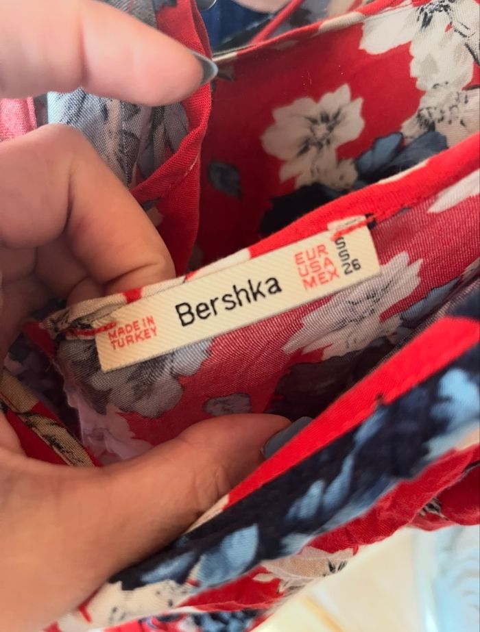 Combinaison pantalon à fleurs légère Bershka rouge T.S TBE 💐 - photo numéro 4