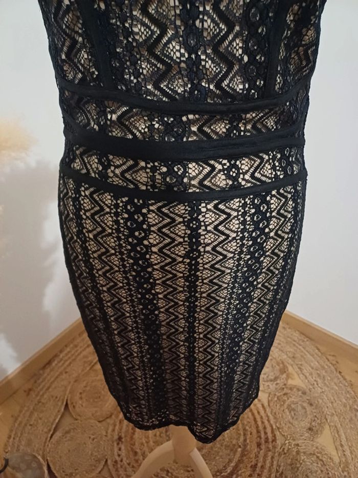 Robe noire chic en dentelle Saint Tropez taille XS/S 34/36 - photo numéro 4