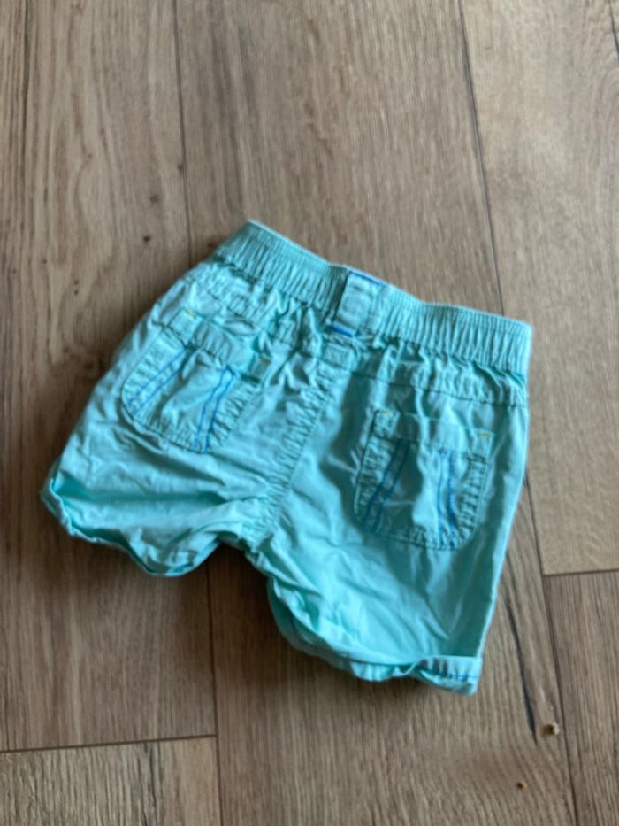 Short 6 mois - photo numéro 4