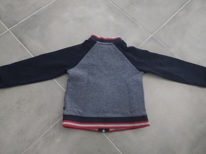 Gilet zippé 4 ans - photo numéro 4
