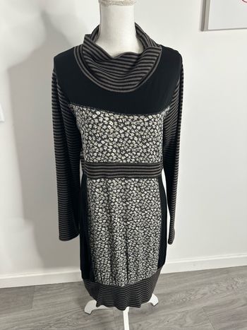 Robe bariolée à fleurs et rayures M&S Mode T40 L