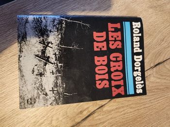 Livre " Les croix de bois "