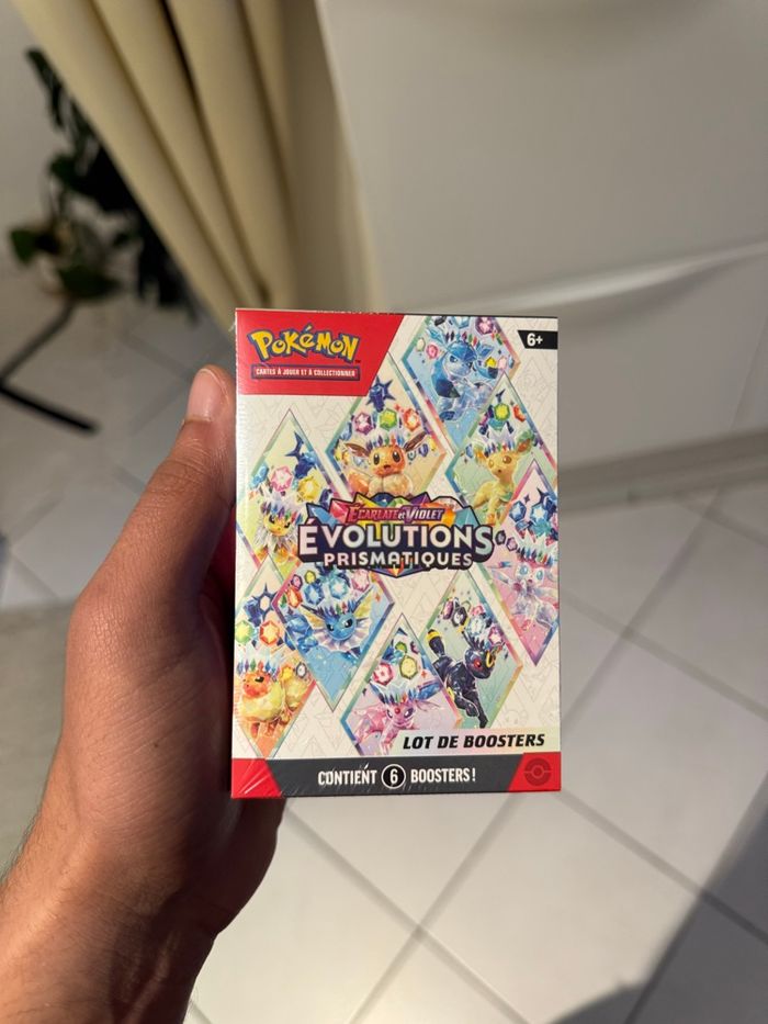 Pokémon Bundle évolutions prismatiques - EV.8.5