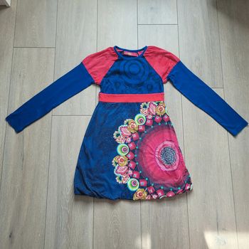 Tres belle robe bleu et rose. Fille 10 ans. Marque Desigual