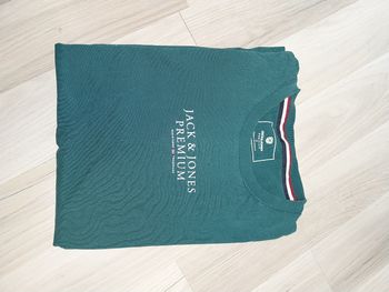 Thee shirt taiile M