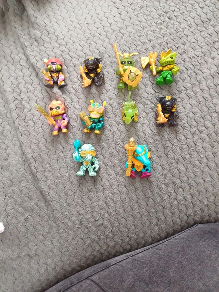 Figurines trésor x