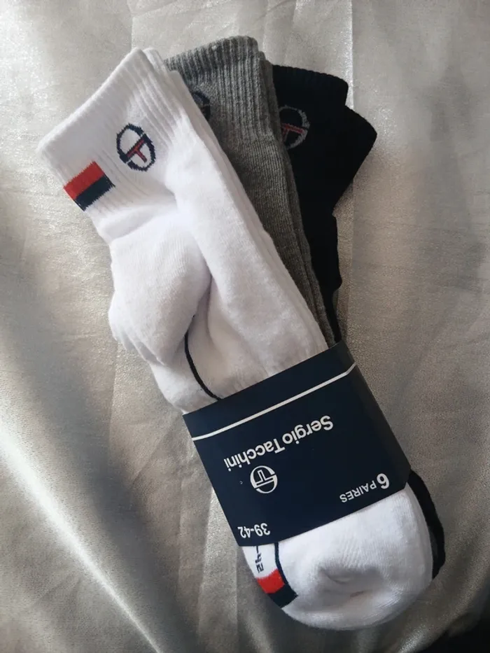 Lot de 6 paires de chaussettes neuves 39/42 - photo numéro 2