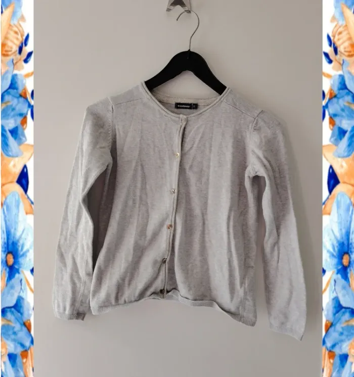 Lot de 7 gilets 10 ans - photo numéro 4
