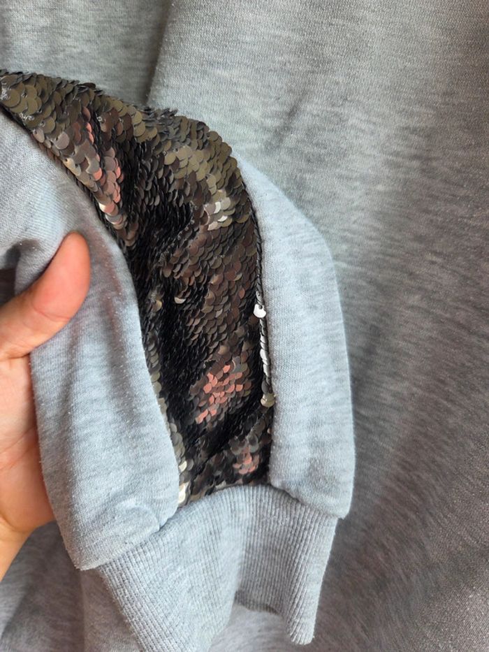 Sweat gris primark à paillettes manches - taille m - photo numéro 2