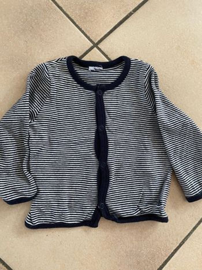 Lot vêtements naissance bébé garçon 0/1 mois - photo numéro 5
