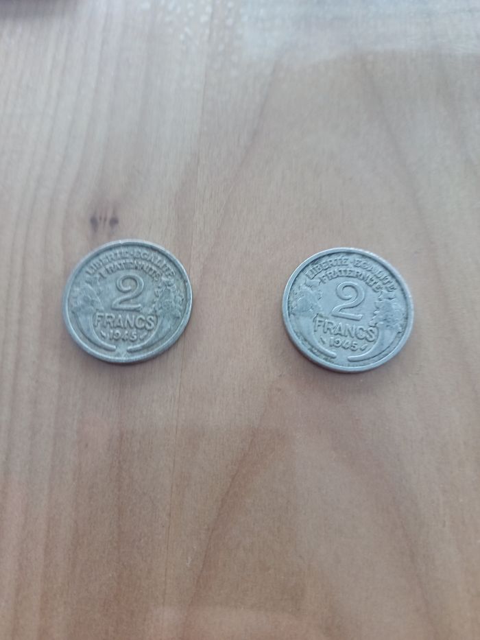 Pièce de 2 francs de 1945 - photo numéro 2