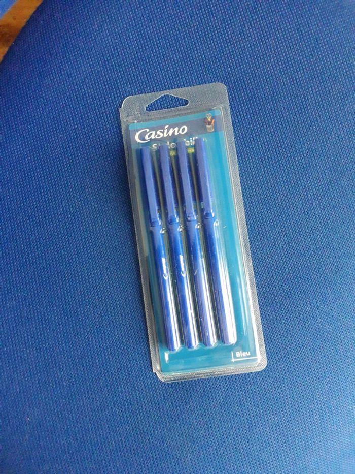 4 stylos billes à pointe moyenne neuf - photo numéro 2