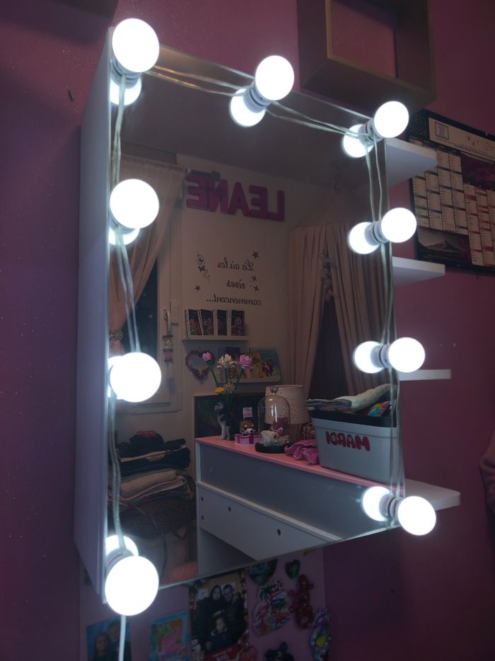 Armoire coiffeuse avec miroir et leds - photo numéro 3