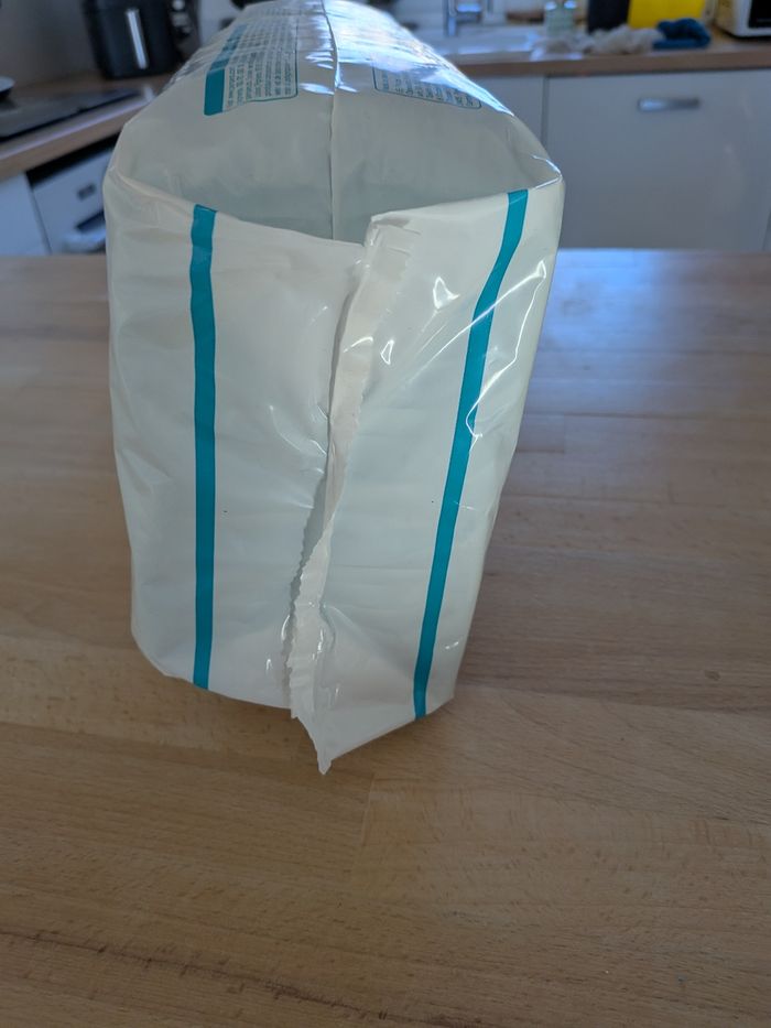 Pampers Baby-Dry Taille 3 - 6-10 kg 50 couches - photo numéro 2