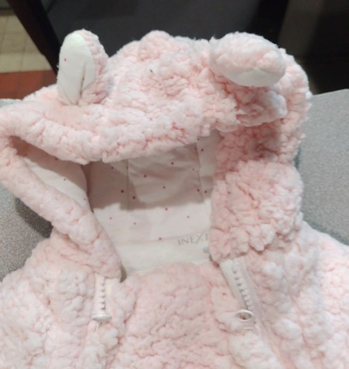 Manteau avec gants et protège pied, plus des oreilles sur la capuche - photo numéro 3