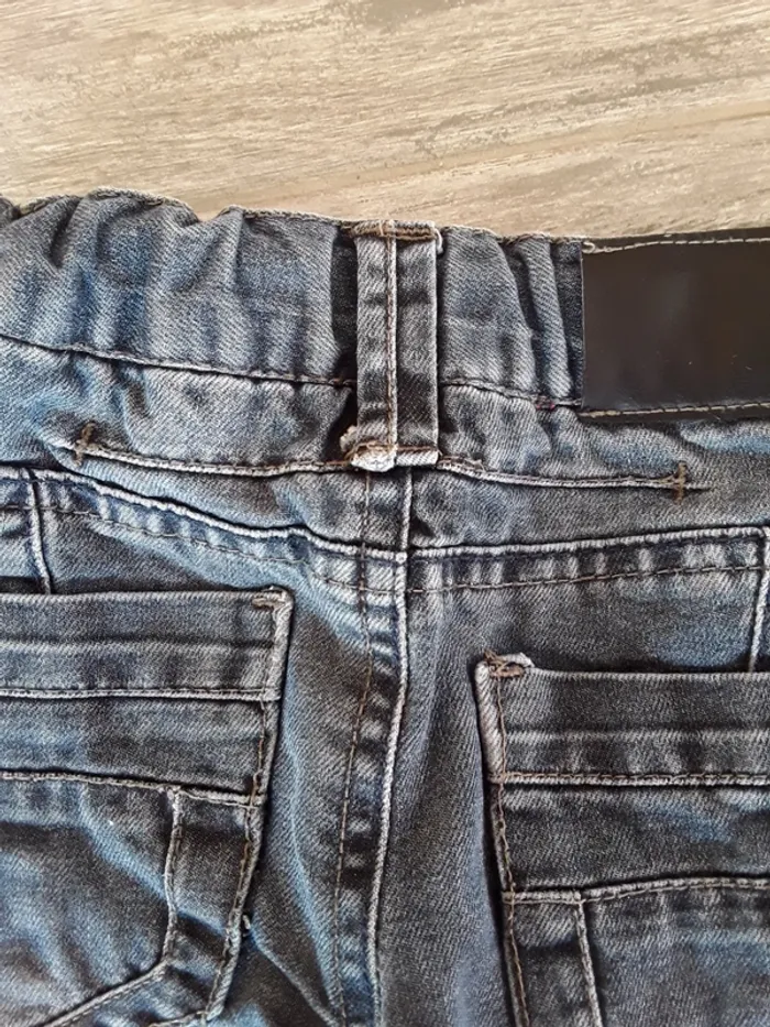 Jean 3 ans (98 cm) - photo numéro 7
