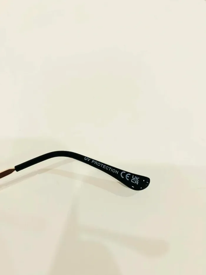 Lunette de soleil femme cœur marron et dorée verres dégradés UV protection catégorie 3 - photo numéro 7