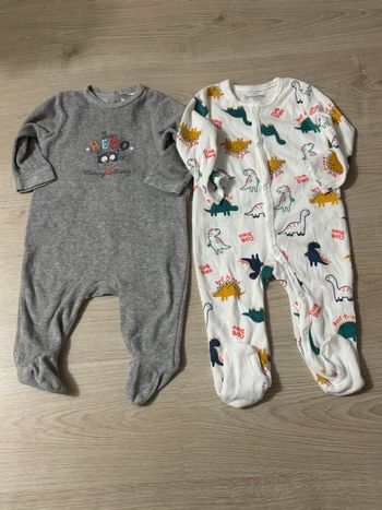 Pyjama 9 mois inextenso 