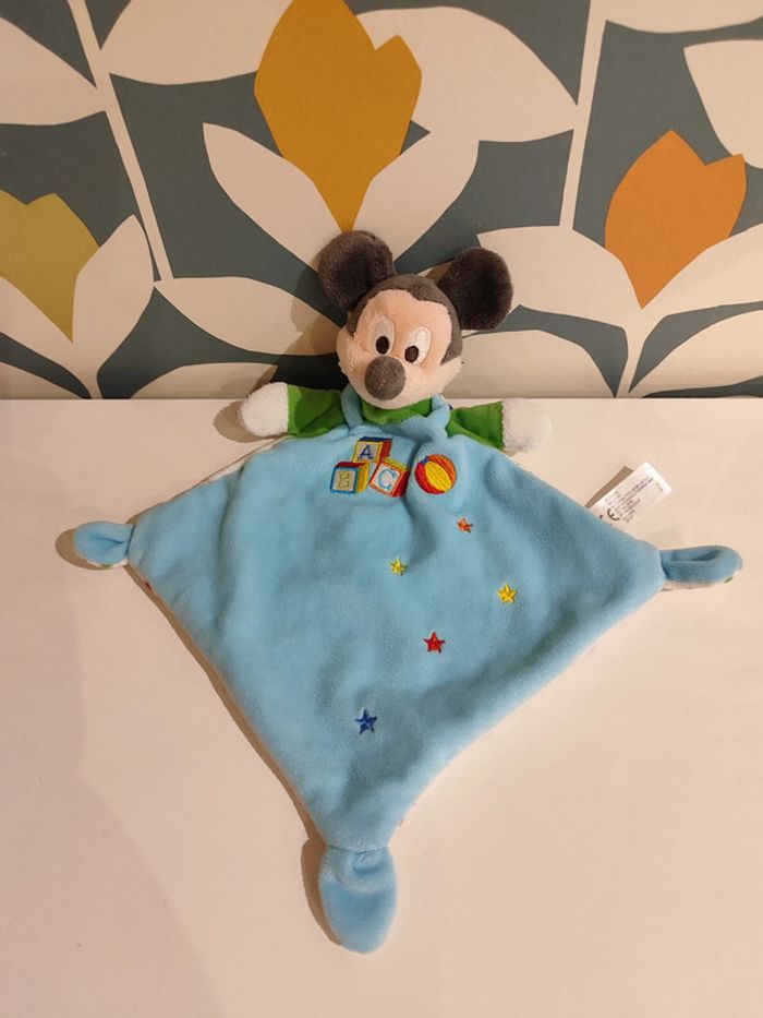 Doudou plat Mickey abc
