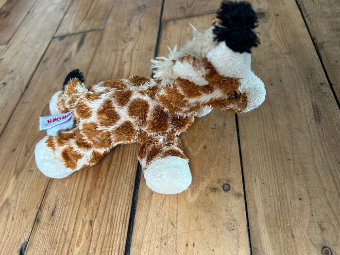 Doudou girafe 20 cm Aurora - photo numéro 1