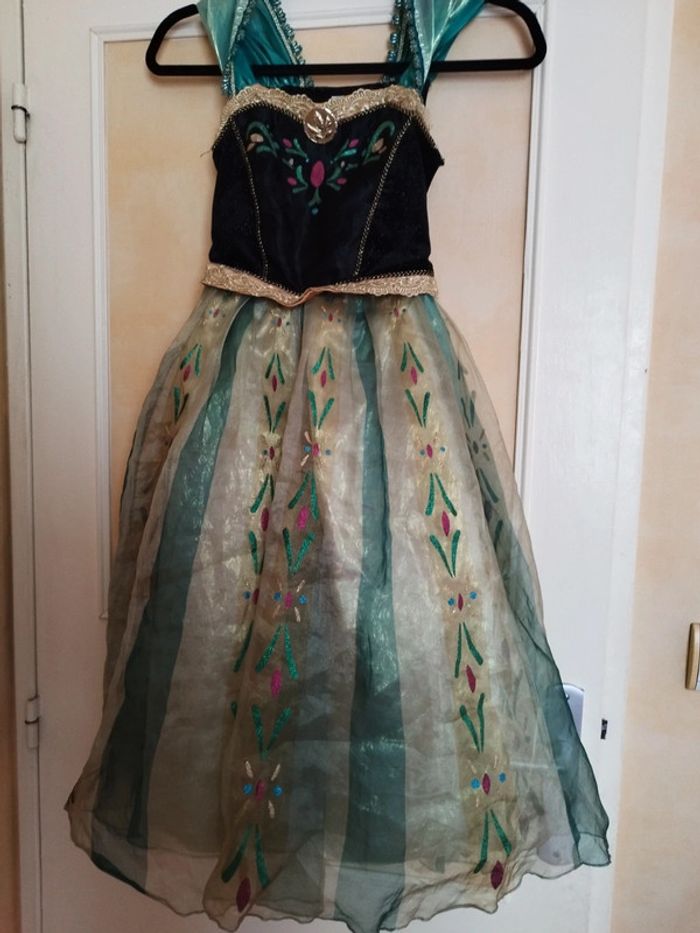 Robe Anna