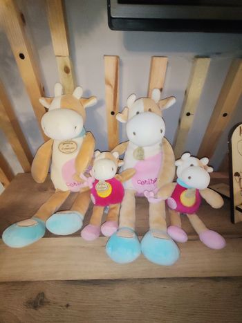 Vache cerise et son bébé doudou et compagnie