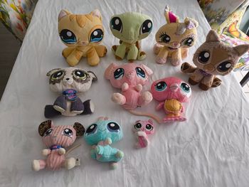 Lot peluches petshop