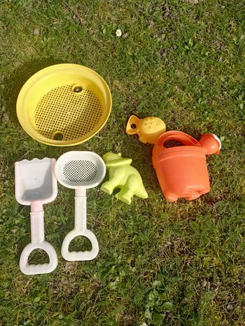 Lot 4 jeux de plage/piscine 1€5 