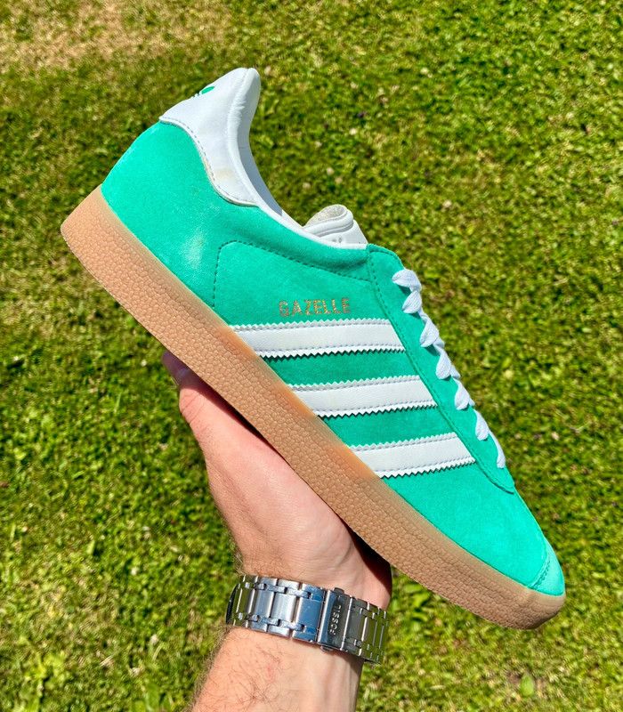 Baskets adidas gazelle verte pointure 43 très bon état avec boîte