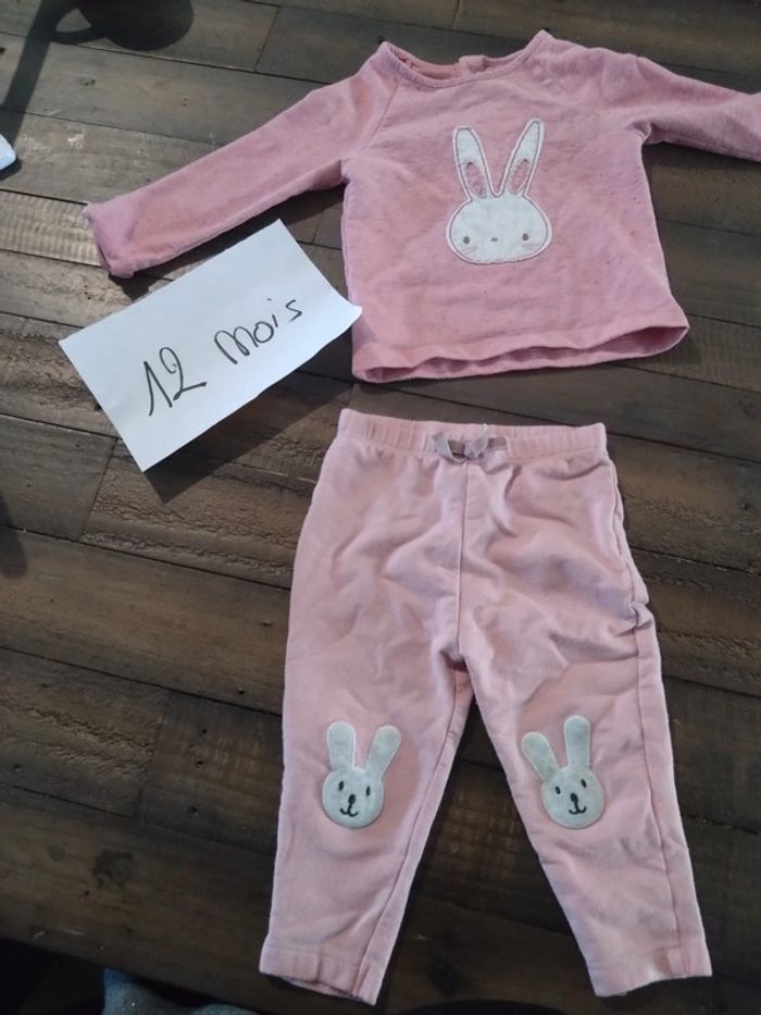 Ensemble jogging pantalon et pull léger sweat Primark t 12 mois