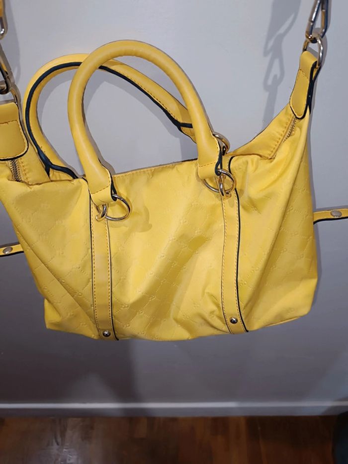 🌟Sac bandoulière jaune femme TBE été 🌟 - photo numéro 3