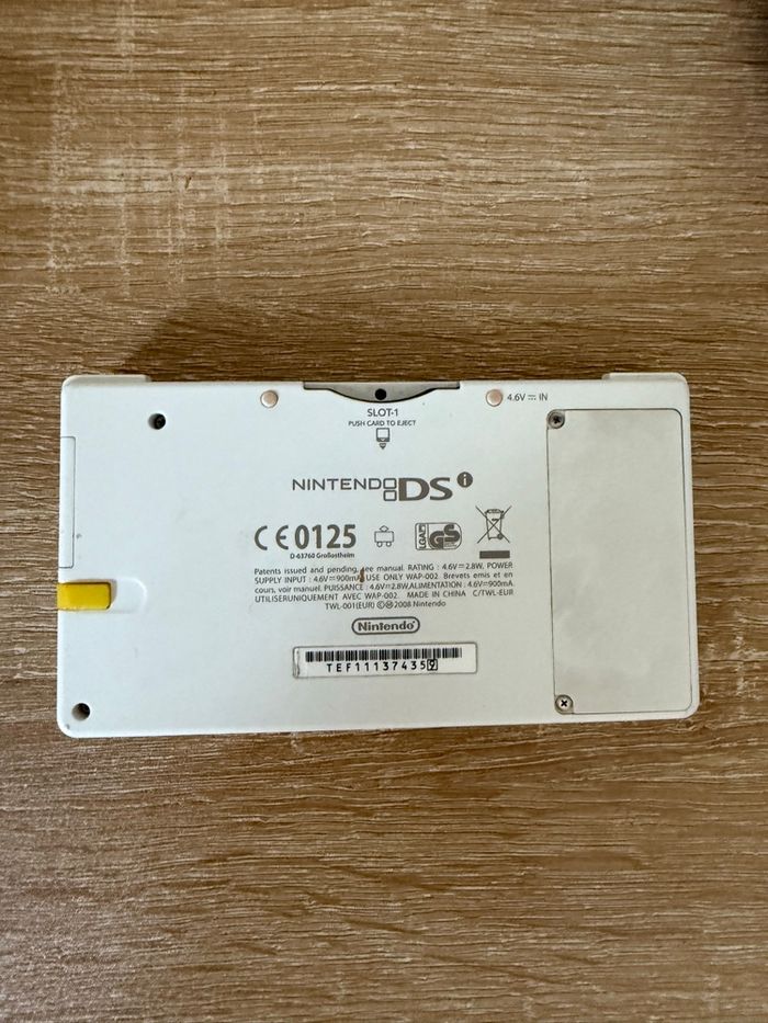 Nintendo ds i - photo numéro 4