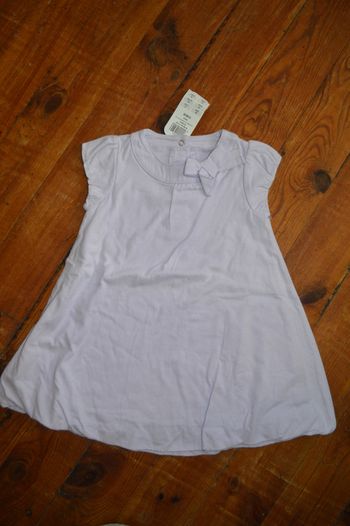 Robe violette Tape à l'oeil neuve avec étiquette  18 mois