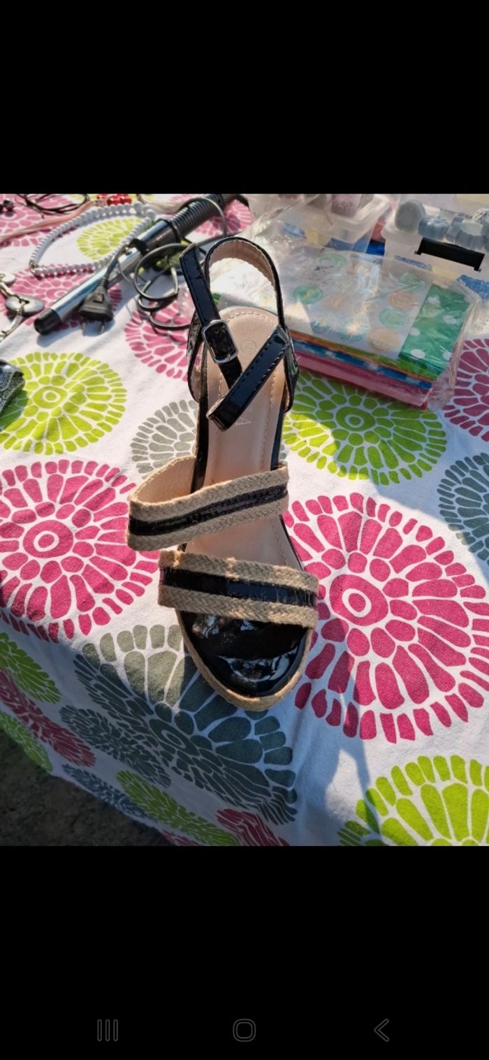 Scandale Anesia - photo numéro 3