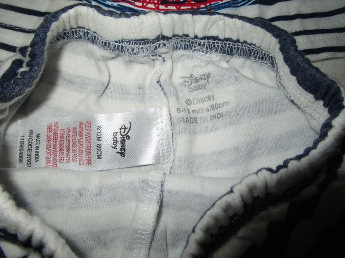 1 t shirt 1 short disney 6 12 mois - photo numéro 3