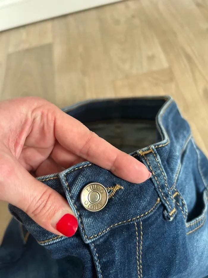 Liu jo jean bleu brut, bas de jambes, imprimé léopard - photo numéro 4