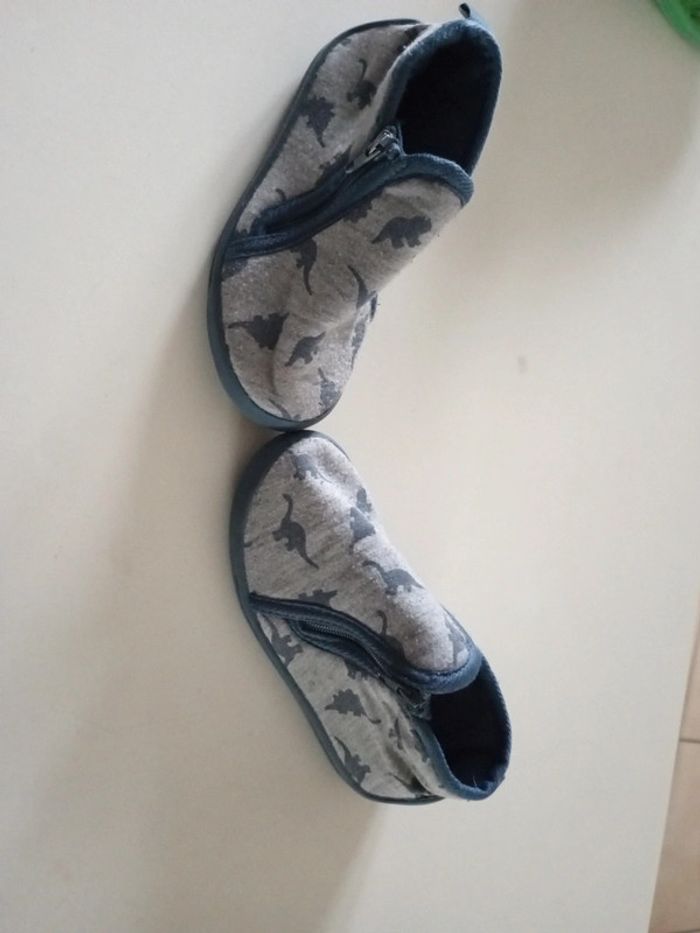 Chaussons dinosaure - photo numéro 3