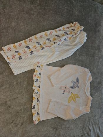 Pyjama tape à l'œil