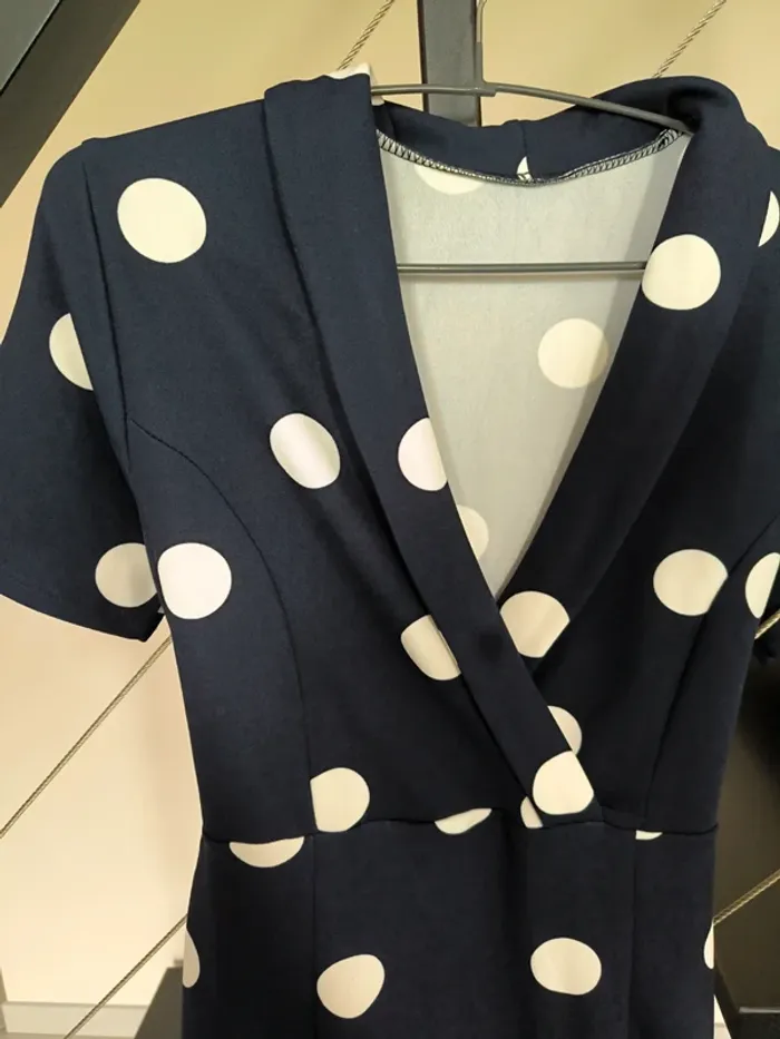 Robe à pois - photo numéro 2
