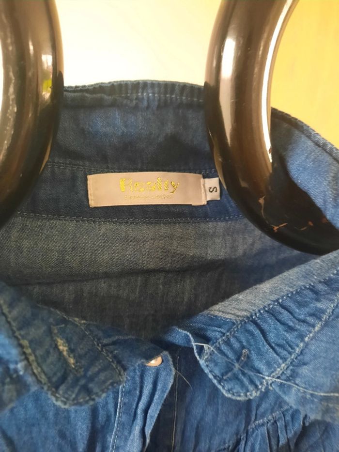 Robe chemise en jeans - photo numéro 2