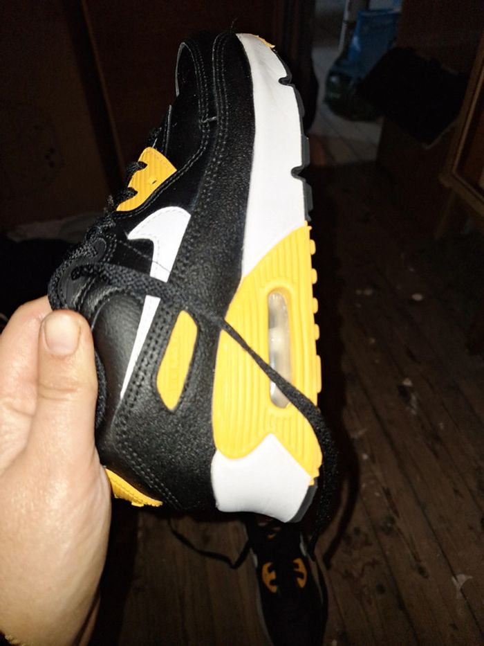 Air max 90 taille 35 - photo numéro 2