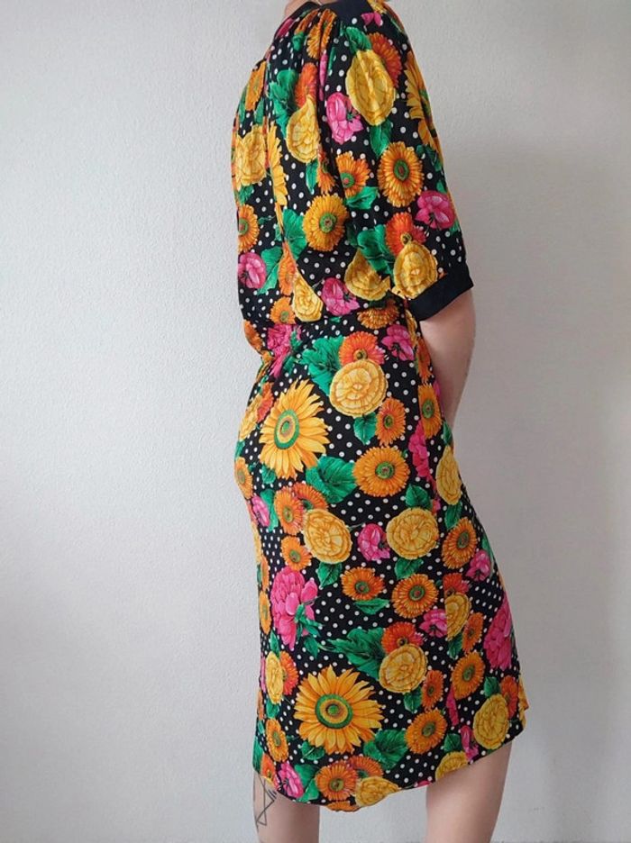 Robe longue portefeuille fleur multicolore noir Rétro / Botto Boutique - 36/S oversize à 46/XXXL - photo numéro 8