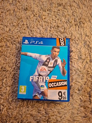 Jeu ps4 FIFA19 EA sports