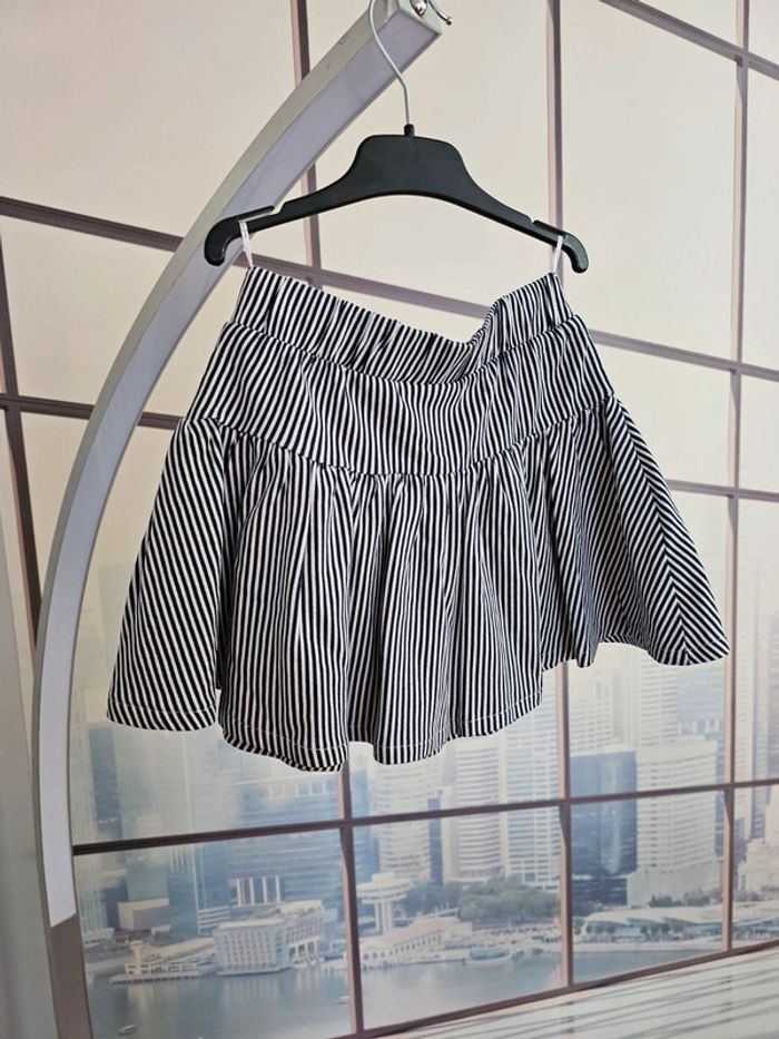 Jupe à rayures C&A taille 5 ans - photo numéro 8