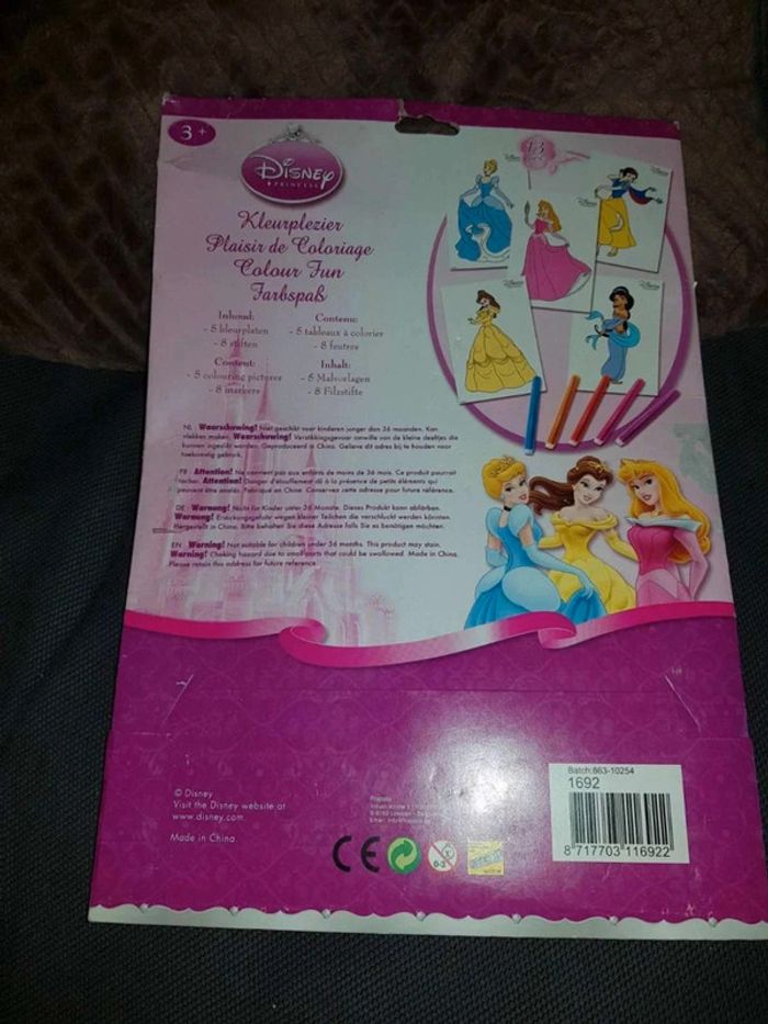 Cahier  de  coloriage  Disney  princesses - photo numéro 2