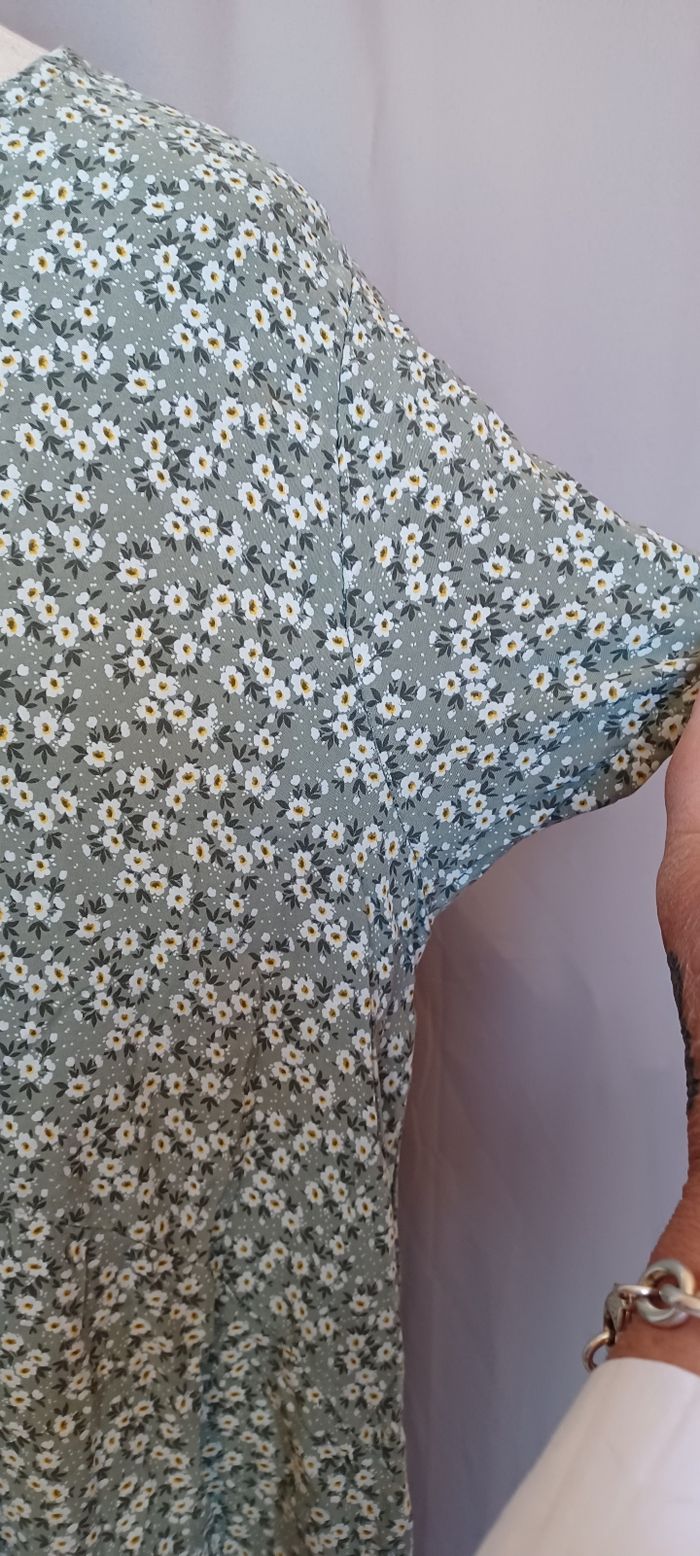 Très jolie robe d'été femme T U - photo numéro 4
